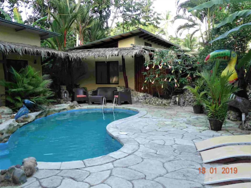 Casa Caribbean Coconut Hotel Cahuita Exterior photo