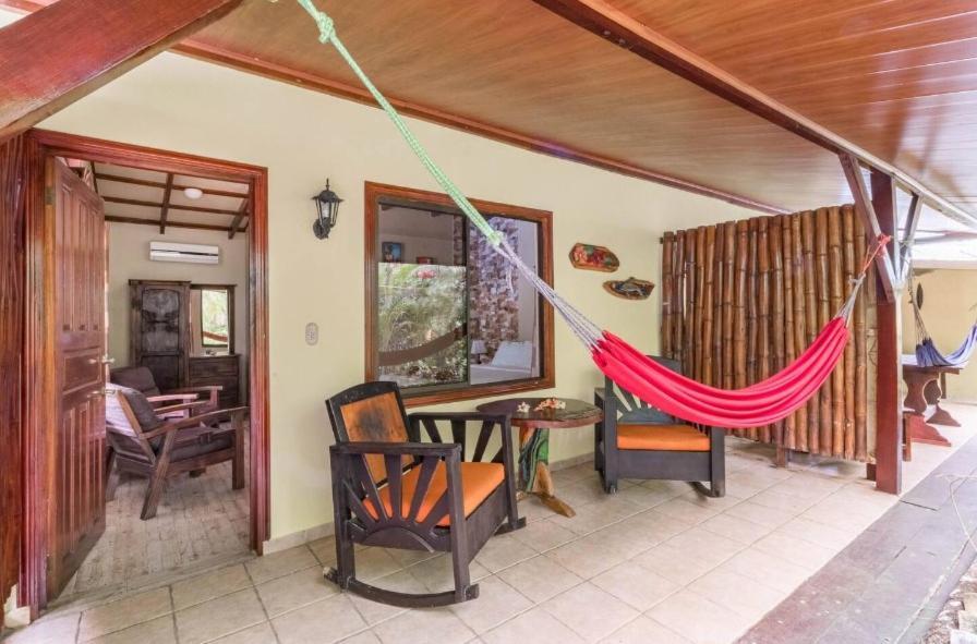 Casa Caribbean Coconut Hotel Cahuita Exterior photo