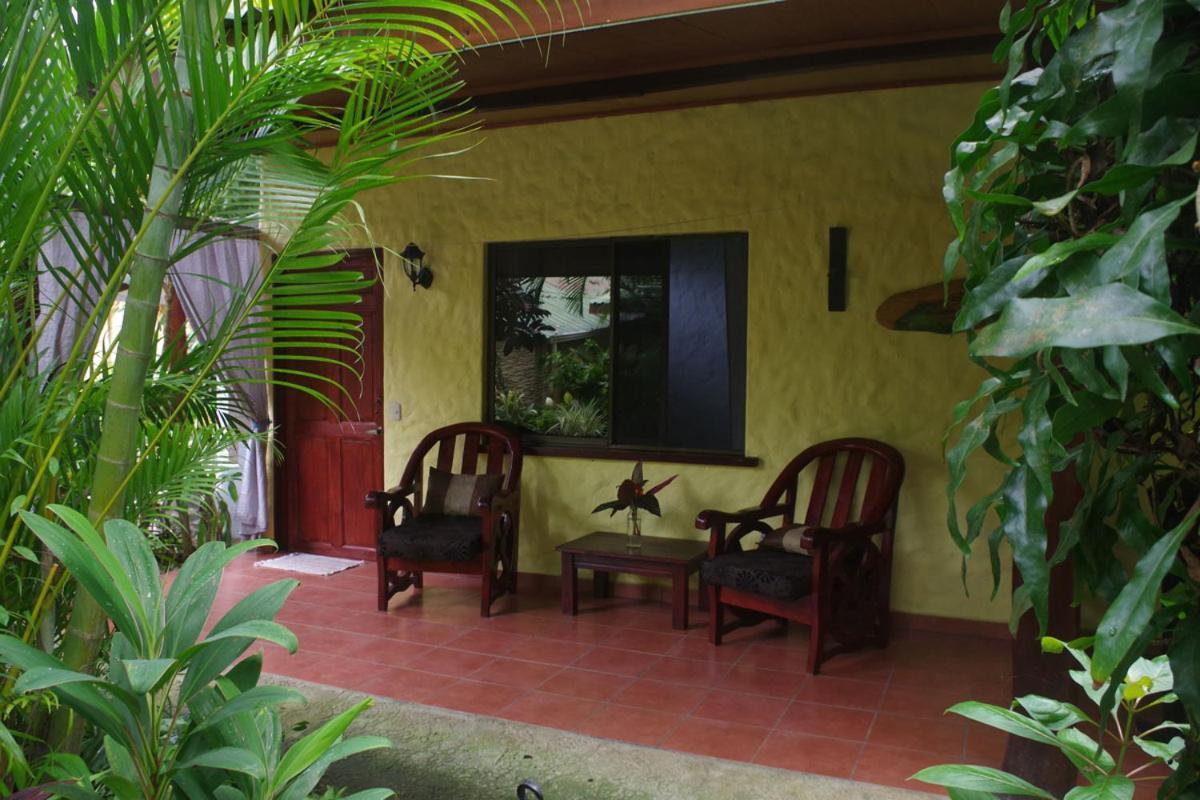 Casa Caribbean Coconut Hotel Cahuita Exterior photo